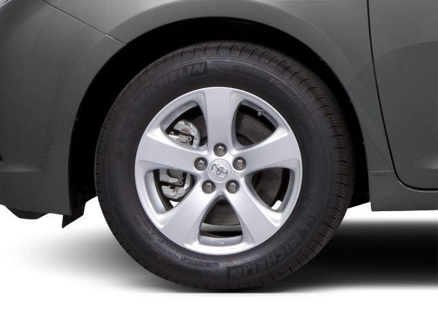 2012 Toyota Sienna Base 7 Passenger