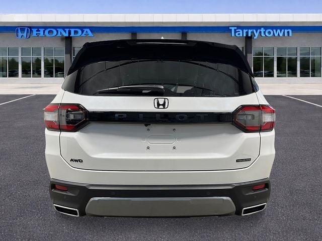2026 Honda Pilot AWD Touring Blackout