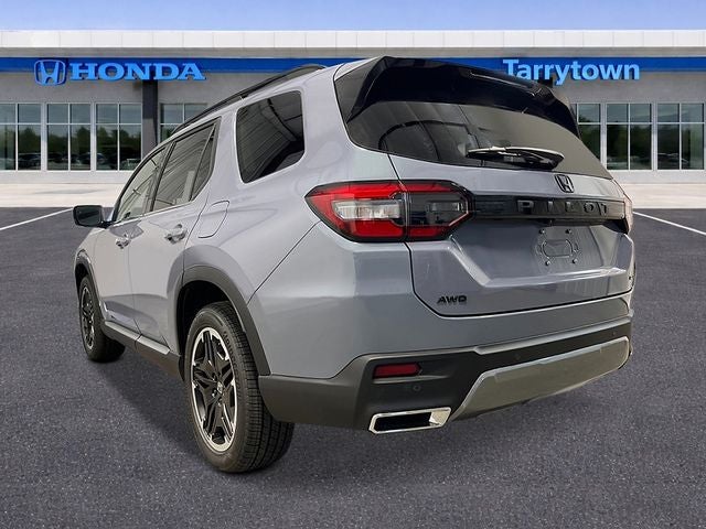 2026 Honda Pilot AWD Touring Blackout