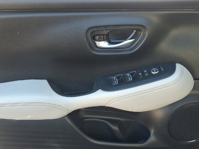 2025 Honda HR-V EX-L - Photo 12