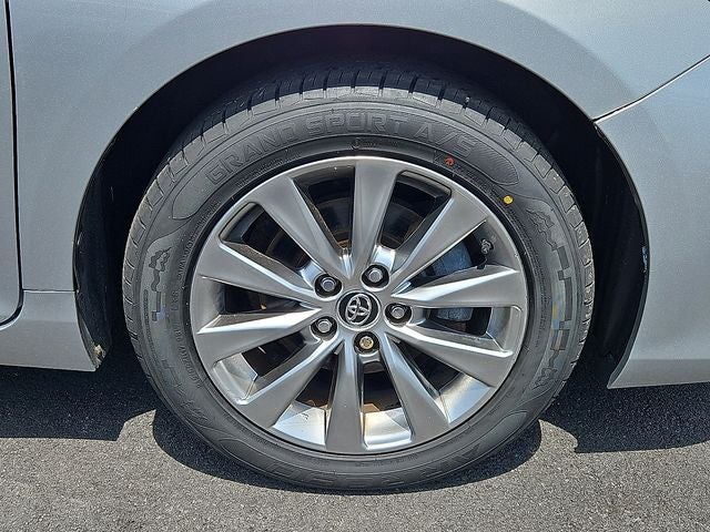 2016 Toyota Camry XLE