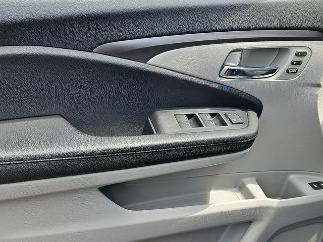 2020 Honda Pilot EX-L - Photo 13