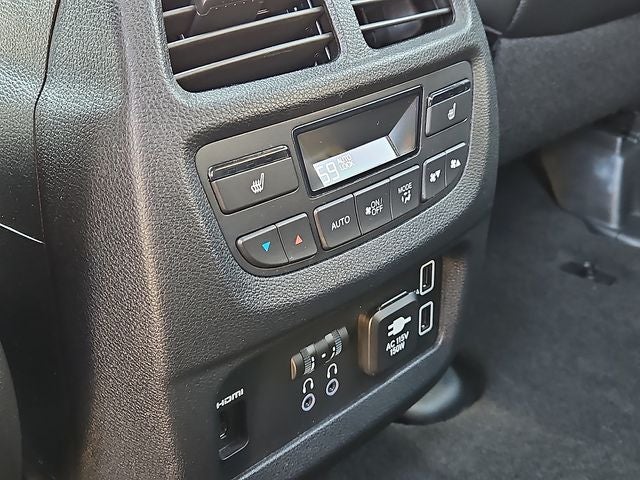 2022 Honda Pilot Touring 8 Passenger