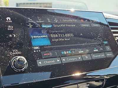 2022 Honda Pilot Touring 8 Passenger