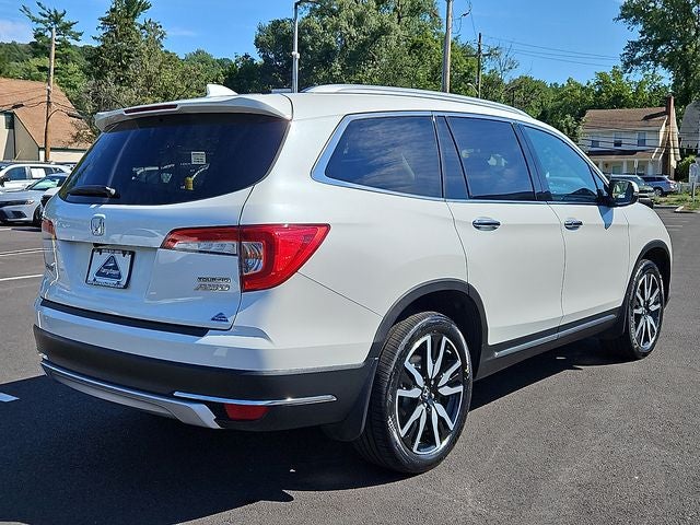 2022 Honda Pilot Touring 8 Passenger