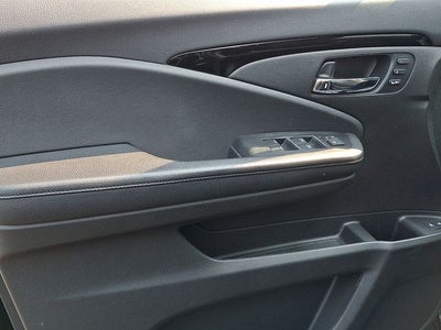 2019 Honda Pilot Touring 8 Passenger