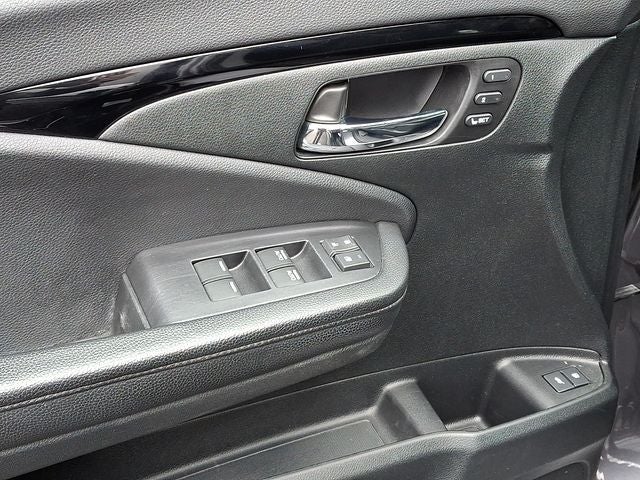 2019 Honda Pilot Touring 8 Passenger