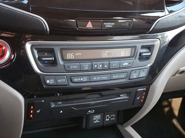 2019 Honda Pilot Touring 8 Passenger