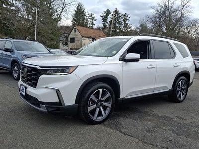 2023 Honda Pilot Touring