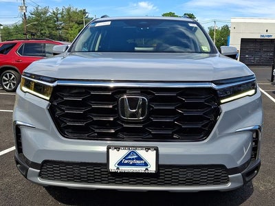 2023 Honda Pilot Touring