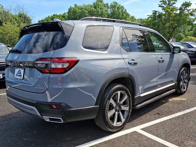 2023 Honda Pilot Touring
