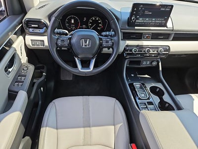 2023 Honda Pilot Touring