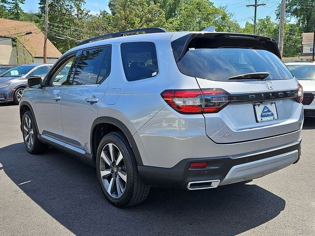 2023 Honda Pilot Touring