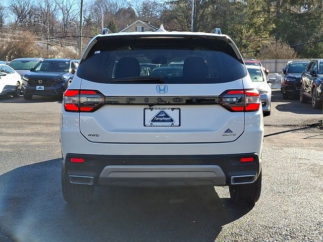 2023 Honda Pilot Elite