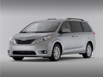 2012 Toyota Sienna Base 7 Passenger