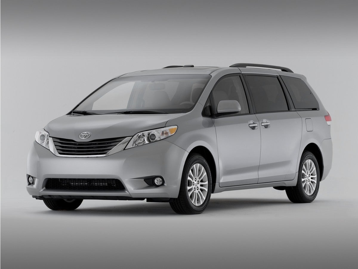 2012 Toyota Sienna Base 7 Passenger