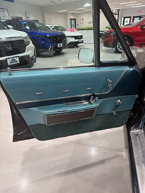 1965 Chrysler New Yorker Base
