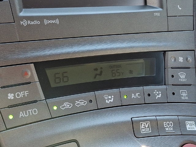 2015 Toyota Prius Three