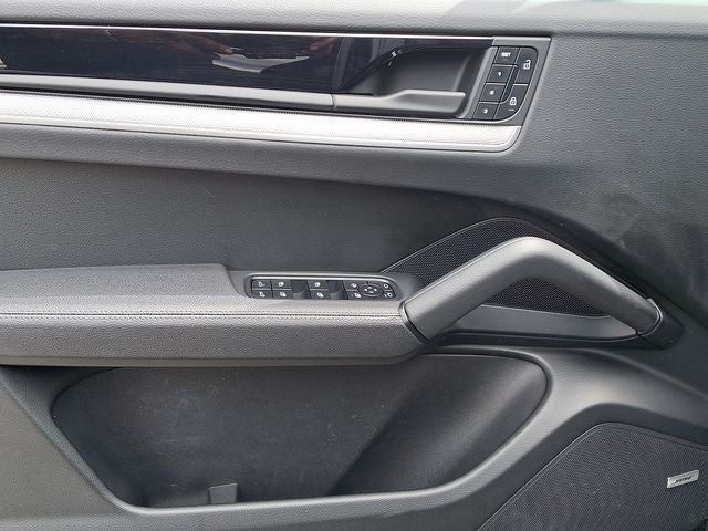 2024 Porsche Cayenne Base