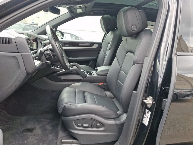 2024 Porsche Cayenne Base