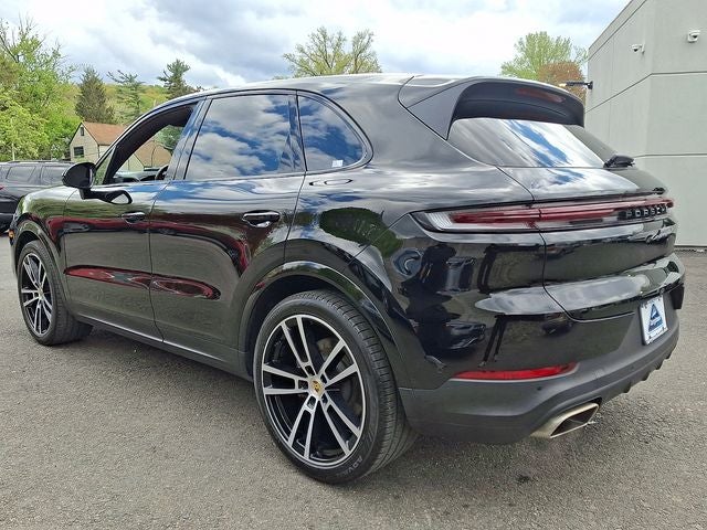 2024 Porsche Cayenne Base