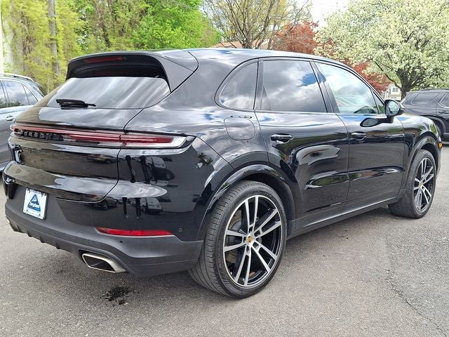 2024 Porsche Cayenne Base