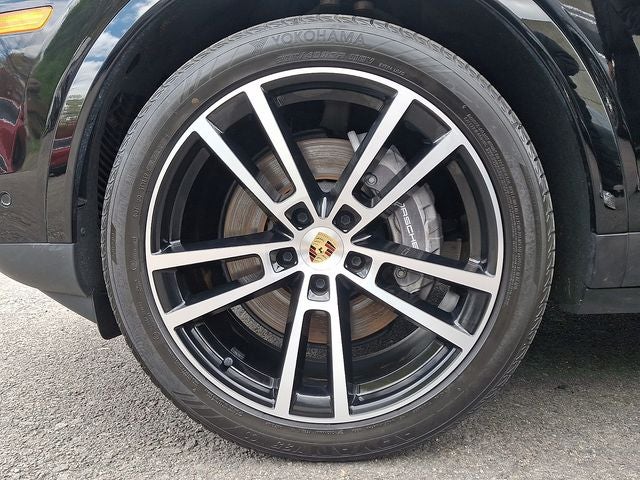 2024 Porsche Cayenne Base